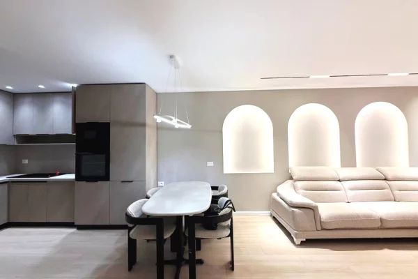 Shtepi ne shitje 2+1 ne Tirane - 320,000 Euro