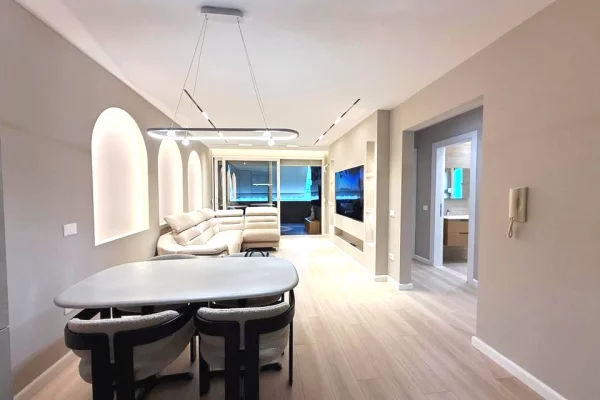 Shtepi ne shitje Apartament ne Tirane, 2+1, Mobilimi E mobiluar, Pagesa 320,000  Euro.