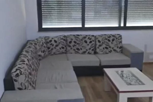 Shtepi me qera 1+1 ne Tirane - 40,000 Leke