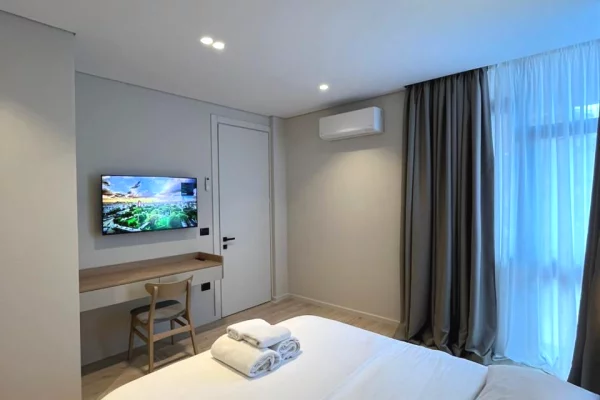 Shtepi ne shitje Apartament ne Tirane, 1+1, Mobilimi E mobiluar, Pagesa 399,000  Euro.