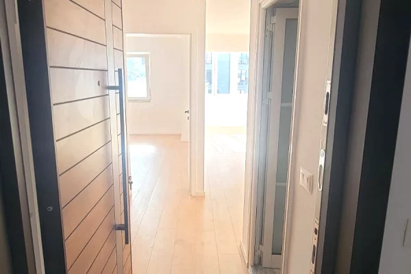 Shtepi ne shitje 1+1 ne Tirane - 128,000 Euro