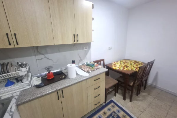 Shtepi me qera 1+1 ne Tirane - 400 Euro