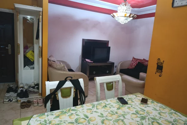 Shtepi ne shitje Apartament ne Tirane, 2+1, Mobilimi E mobiluar, Pagesa 175,000  Euro.