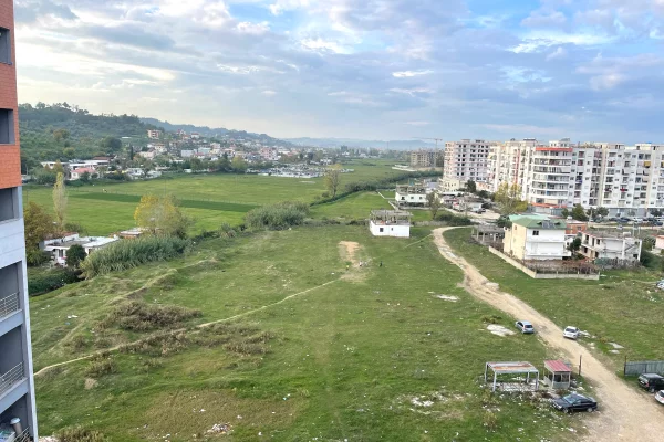 Shtepi ne shitje Apartament ne Tirane, 2+1, Mobilimi E mobiluar, Pagesa 146,000  Euro.