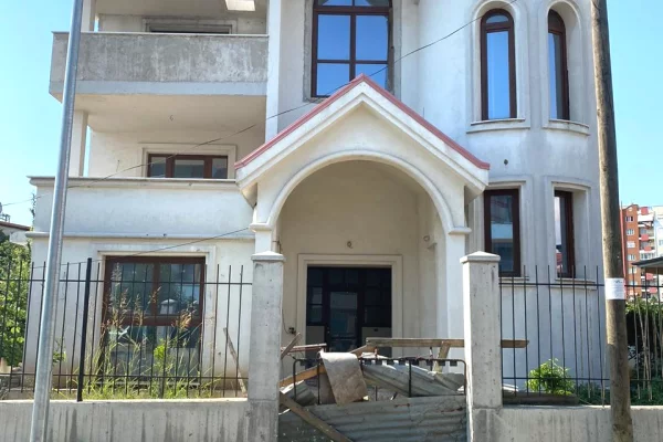 Shtepi ne shitje 5+1 ne Tirane - 840,000 Euro