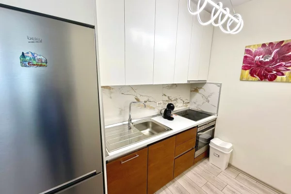 Shtepi me qera 1+1 ne Tirane - 900 Euro