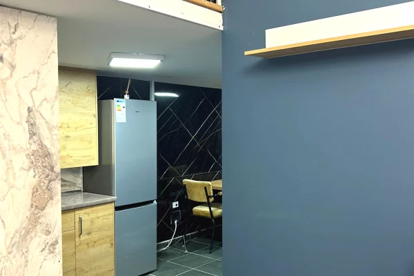 Shtepi me qera Duplex(shtepi me 2 kate) ne Tirane, 2+1, Mobilimi E mobiluar, Pagesa 40,000  Leke.