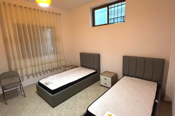 Shtepi me qera Apartament ne Tirane, 1+1, Mobilimi E mobiluar, Pagesa 45,000  Leke.