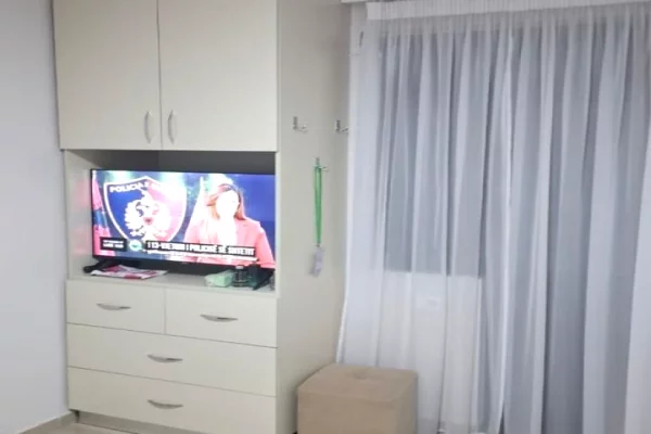 Shtepi me qera Garsoniere ne Tirane - 350 Euro