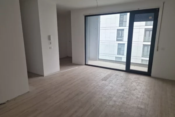 Shtepi ne shitje Apartament ne Tirane, 3+1, Mobilimi Bosh, pa mobiluar, Pagesa 187,000  Euro.