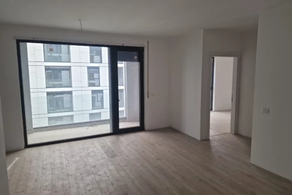 Shtepi ne shitje Apartament ne Tirane, 3+1, Mobilimi Bosh, pa mobiluar, Pagesa 187,000  Euro.