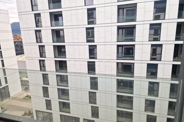 Shtepi ne shitje Apartament ne Tirane, 3+1, Mobilimi Bosh, pa mobiluar, Pagesa 187,000  Euro.