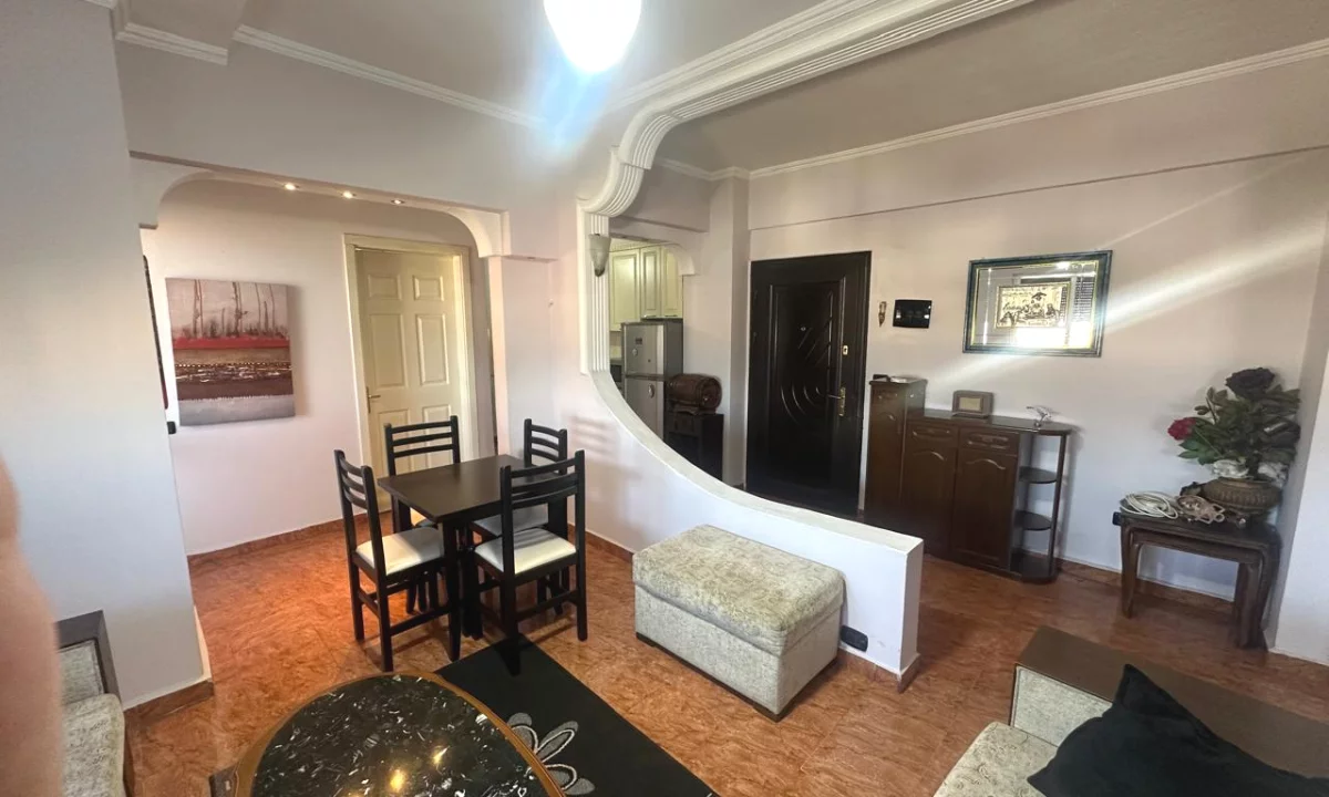 Shtepi me qera Apartament ne Tirane, 2+1, Mobilimi E mobiluar, Pagesa 500  Euro.