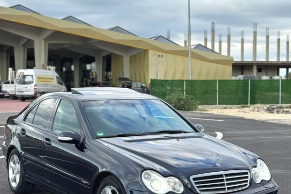 Cars for sale in Fier - 5,200 Euro