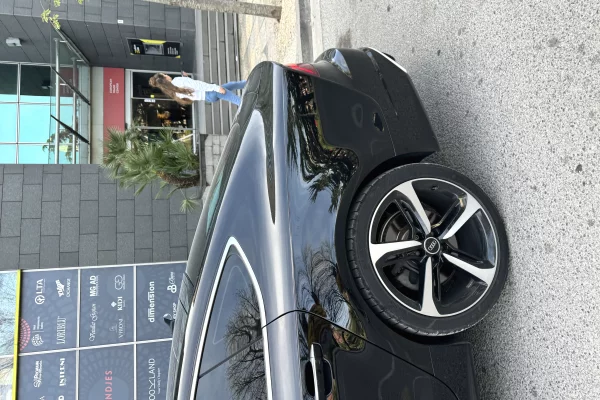 Makina ne shitje ne Tirane, Audi, 2017 Diesel,Kambio Automatik Pagesa 19,000  Euro.