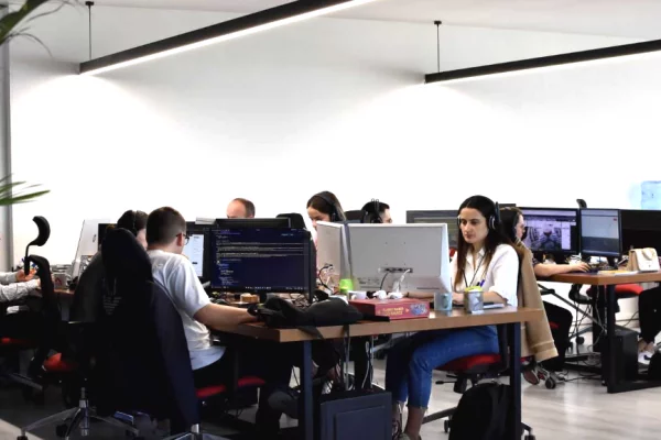 Njoftime Pune Sales Chat Agent