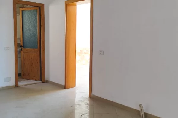 Shtepi ne shitje Vila Luksoze ne Tirane, 2+1, Mobilimi Bosh, pa mobiluar, Pagesa 468,000  Euro.