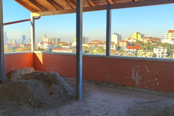 Shtepi ne shitje Vila Luksoze ne Tirane, 2+1, Mobilimi Bosh, pa mobiluar, Pagesa 468,000  Euro.