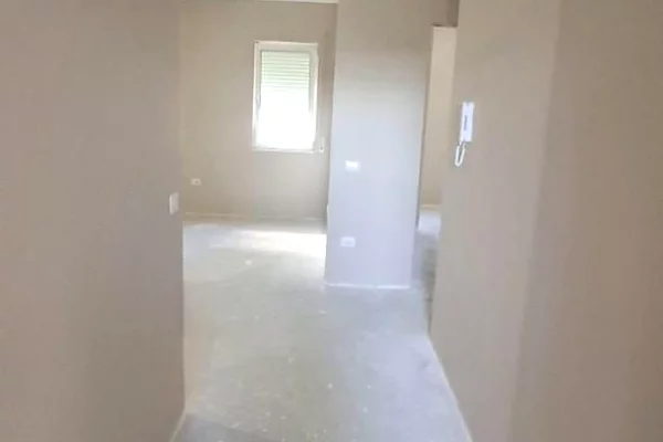 Shtepi ne shitje 2+1 ne Tirane - 105,000 Euro