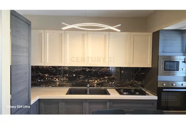 Shtepi ne shitje Apartament ne Durres, 2+1, Mobilimi E mobiluar, Pagesa 155,000  Euro.