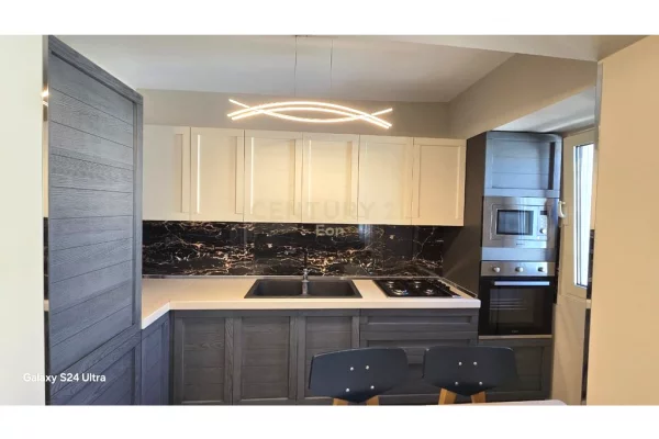 Shtepi ne shitje Apartament ne Durres, 2+1, Mobilimi E mobiluar, Pagesa 155,000  Euro.