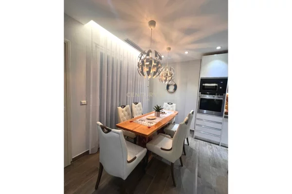 Casa in vendita 4+1 a Durazzo - 550,000 Euro