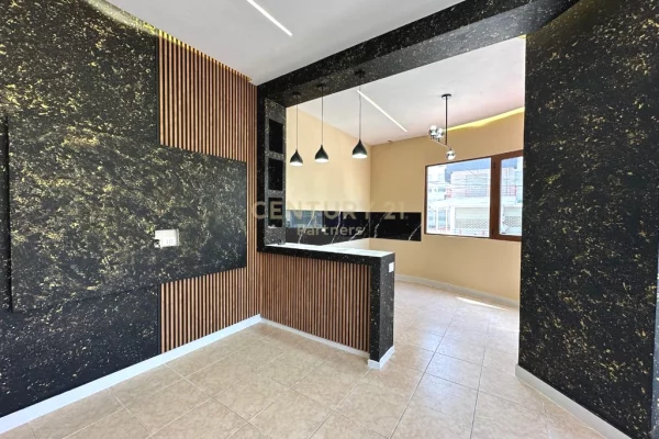 Shtepi ne shitje Apartament ne Durres, 2+1, Mobilimi E mobiluar, Pagesa 120,000  Euro.