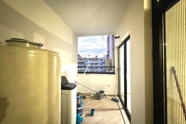 Shtepi ne shitje Apartament ne Durres, 1+1, Mobilimi E mobiluar, Pagesa 120,000  Euro.