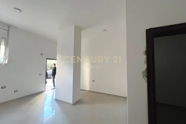Shtepi ne shitje 1+1 ne Durres - 57,000 Euro