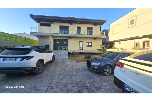 Shtepi ne shitje 3+1 ne Durres - 380,000 Euro