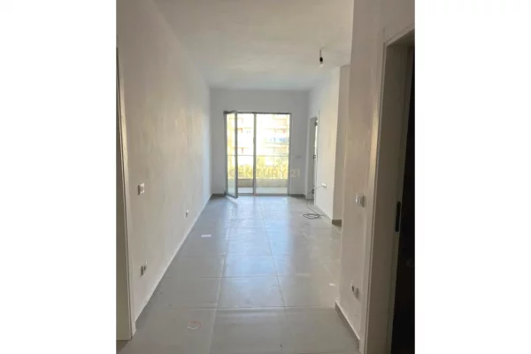Apartment for sale in Durres 2+1, Emty