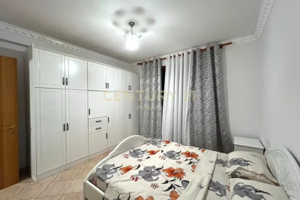 Shtepi ne shitje Apartament ne Durres, 1+1, Mobilimi E mobiluar, Pagesa 110,000  Euro.