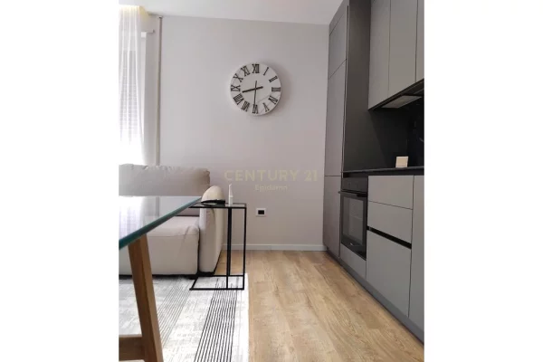 Shtepi me qera 1+1 ne Durres - 2,000 Euro