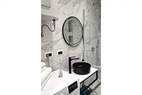 Shtepi me qera Apartament ne Durres, 1+1, Mobilimi E mobiluar, Pagesa 2,000  Euro.