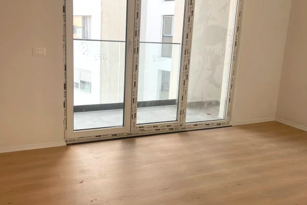 Shtepi me qera Apartament ne Tirane, 2+1, Mobilimi Bosh, pa mobiluar, Pagesa 60,000  Leke.