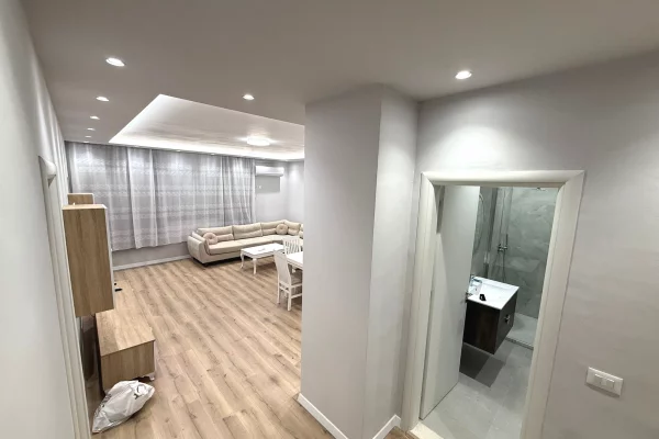 Shtepi me qera Apartament ne Tirane, 1+1, Mobilimi E mobiluar, Pagesa 550  Euro.