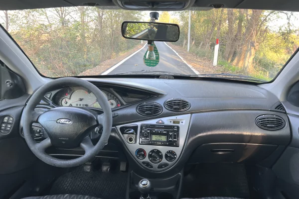 Makina ne shitje ne Lezhe, Ford, 2003 Diesel,Kambio Manual Pagesa 1,500  Euro.