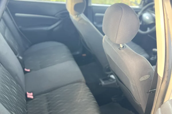 Makina ne shitje ne Lezhe, Ford, 2003 Diesel,Kambio Manual Pagesa 1,500  Euro.