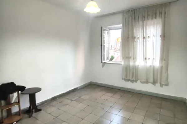 Apartment for rent in Tirana 2+1, Emty