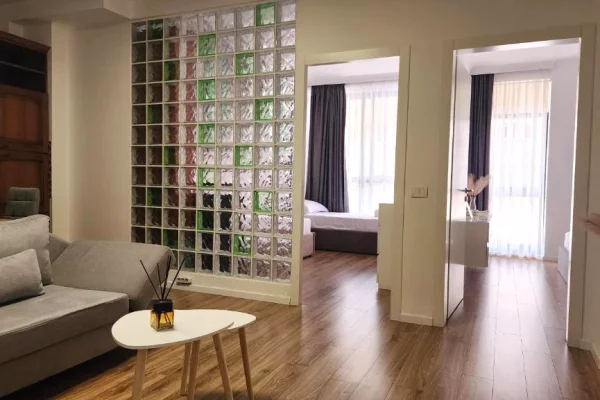 Shtepi me qera Apartament ne Tirane, 2+1, Mobilimi E mobiluar, Pagesa 800  Euro.