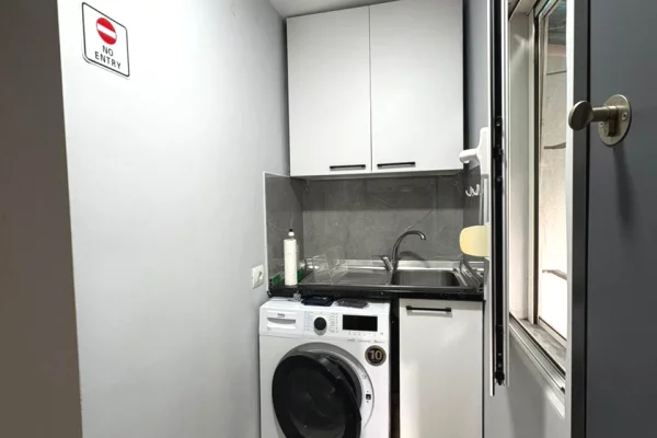 Shtepi me qera Apartament ne Tirane, Garsoniere, Mobilimi E mobiluar, Pagesa 400  Euro.