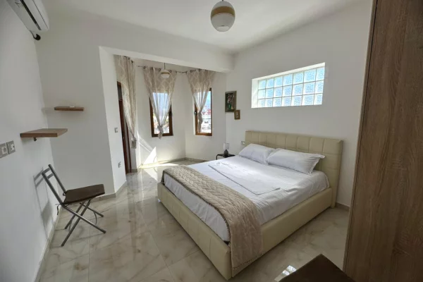 Shtepi me qera 2+1 ne Tirane - 250 Euro