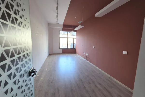 Shtepi me qera 3+1 ne Tirane - 3,800 Euro