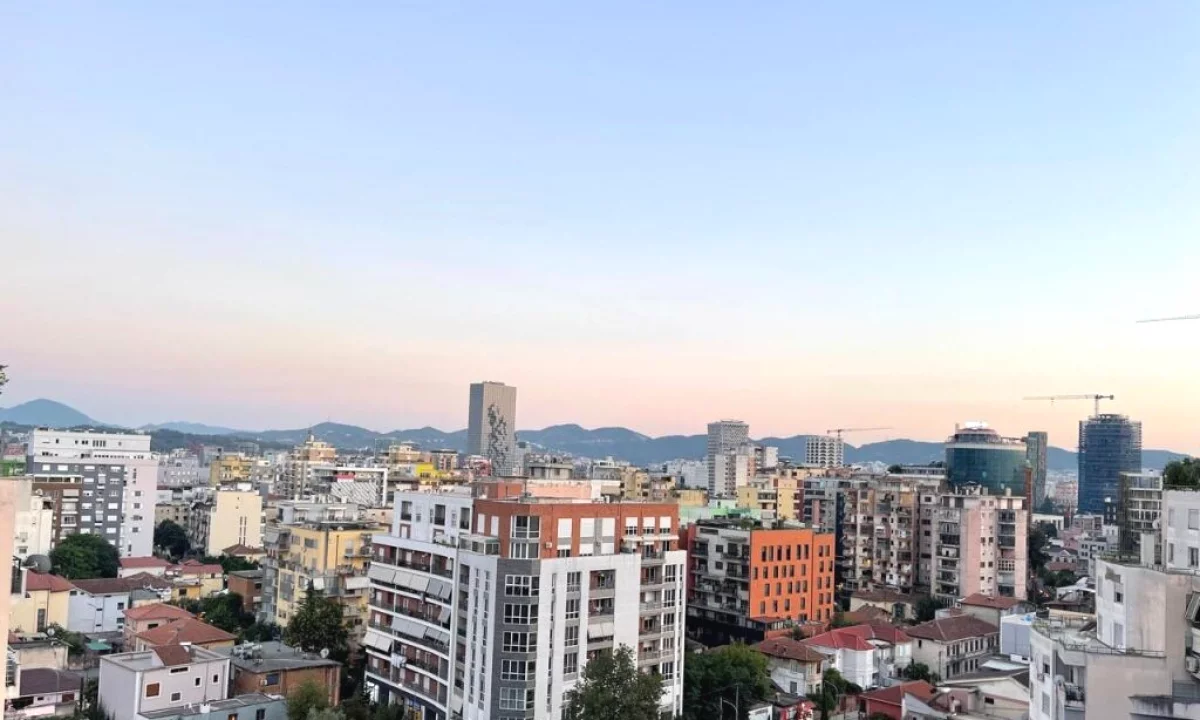 Shtepi me qera Apartament ne Tirane, 1+1, Mobilimi E mobiluar, Pagesa 500  Euro.