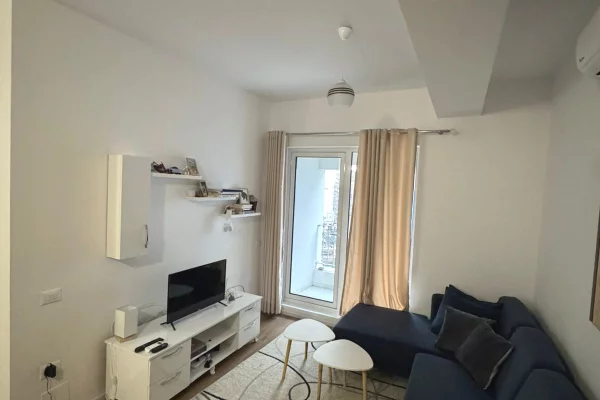Shtepi me qera Apartament ne Tirane, 1+1, Mobilimi E mobiluar, Pagesa 400  Euro.