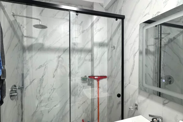 Shtepi me qera Apartament ne Tirane, 1+1, Mobilimi E mobiluar, Pagesa 400  Euro.