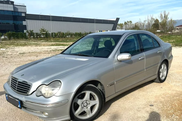 Cars for sale in Tirana - 3,299 Euro