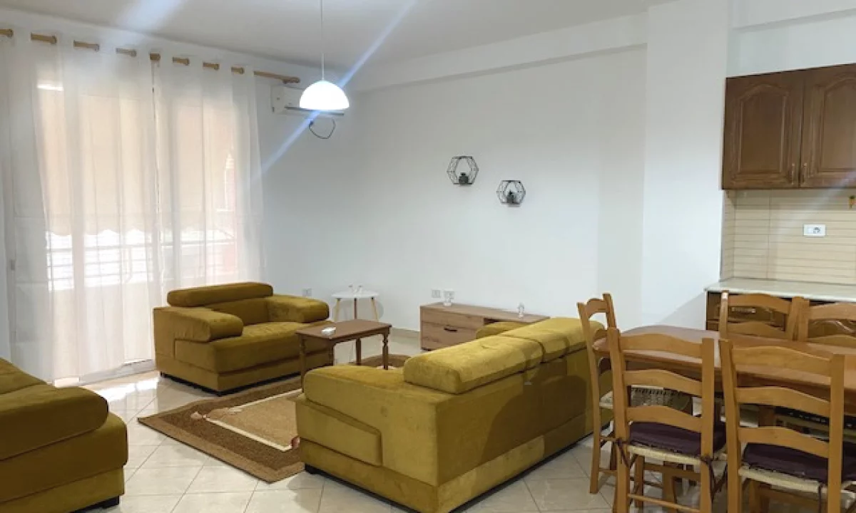 Shtepi me qera Apartament ne Tirane, 1+1, Mobilimi E mobiluar, Pagesa 45,000  Leke.