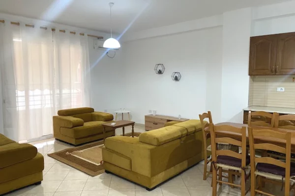 Shtepi me qera 1+1 ne Tirane - 45,000 Leke