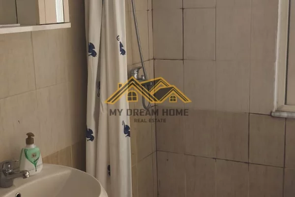 Shtepi me qera Apartament ne Durres, Garsoniere, Mobilimi E mobiluar, Pagesa 250  Euro.